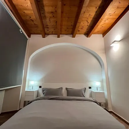 La Volta - Antesitum - Historic, On The * Malgrate